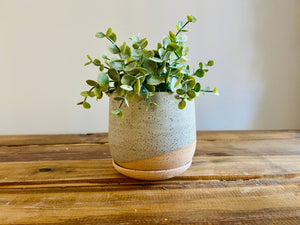 Handmade Ceramic Planter with Saucer – Wide Bottom: Speckled sand / Medium