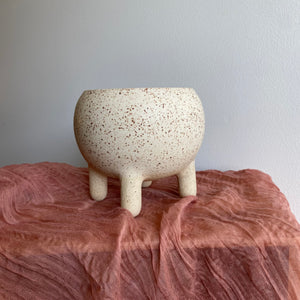 Klei Round Footed Planter Speckled Cream Marshmallow Glaze