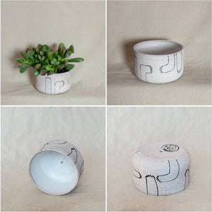 Small Manos Planter