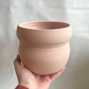 Katie Troisi Pottery Raw Venus Planter in Speckled Tan