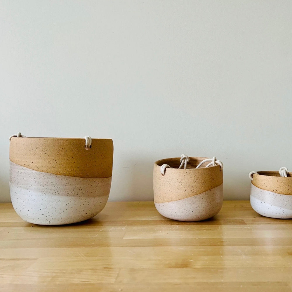 
                
                    Load image into Gallery viewer, Hands on Ceramics Hanging Planter
                
            